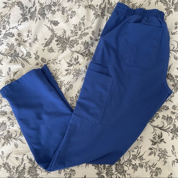 FIGS Yola Scrub Pants in Denim - Picture 2 of 4